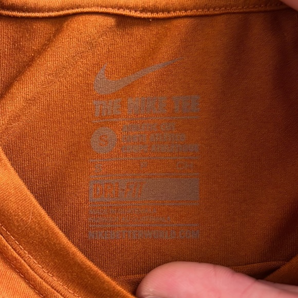 shirt - Picture 3 of 3